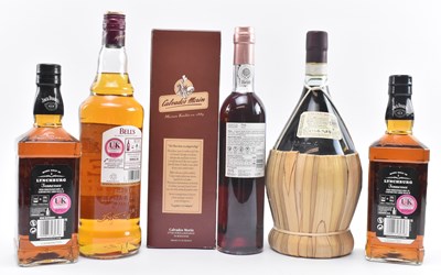 Lot 168 - SIX BOTTLES OF BELLS WHISKY, JACK DANIELS WHISKEY, CHIANTI WINE & CALVADOS MORIN