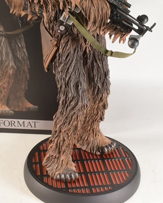 Lot 20 - STAR WARS - SIDESHOW COLLECTIBLES - PREMIUM FORMAT CHEWBACCA STATUE