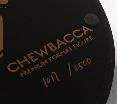 Lot 20 - STAR WARS - SIDESHOW COLLECTIBLES - PREMIUM FORMAT CHEWBACCA STATUE