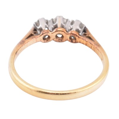 Lot 357 - 18CT GOLD & PLATINUM DIAMOND TRILOGY RING