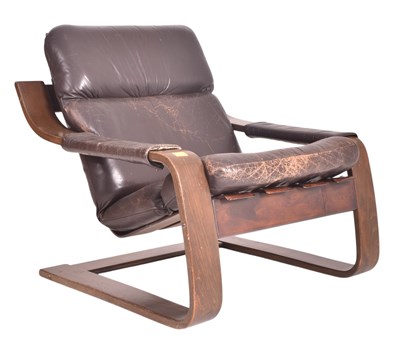 Lot 556 - SCANDINAVIAN RETRO MID CENTURY BENTWOOD & LEATHER LOUNGE CHAIR
