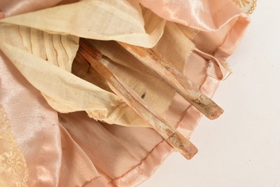 Lot 11 - DOLLS - VICTORIAN WOODEN GRODNERTAL PEG DOLL