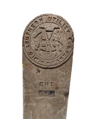 Lot 177 - MID SOUTHERN UTILITY COMPANY CONCRETE CABLE MARKER POST