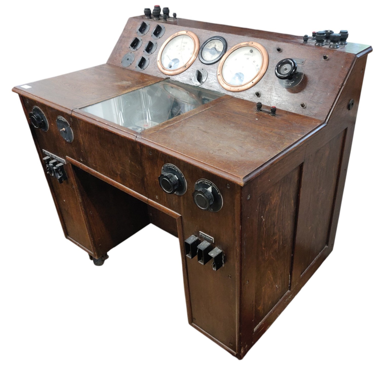 Lot 185 - EARLY 20TH CENTURY HAND BUILT CALIBRATION