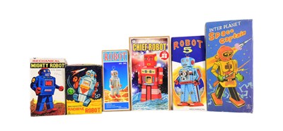 Lot 477 - TINPLATE TOYS - X6 VINTAGE WIND-UP ROBOTS