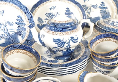 Lot 104 - 20TH CENTURY BOOTHS REAL OLD WILLOW TEA SERVICE WITH DOULTON PLATES