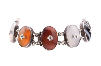 Lot 23 - 19TH CENTURY SCOTTISH AGATE SPECIMEN BRACELET