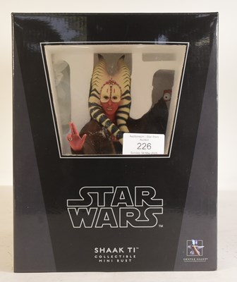 Lot 226 - STAR WARS - GENTLE GIANT - LIMITED EDITION COLLECTIBLE MINI BUST