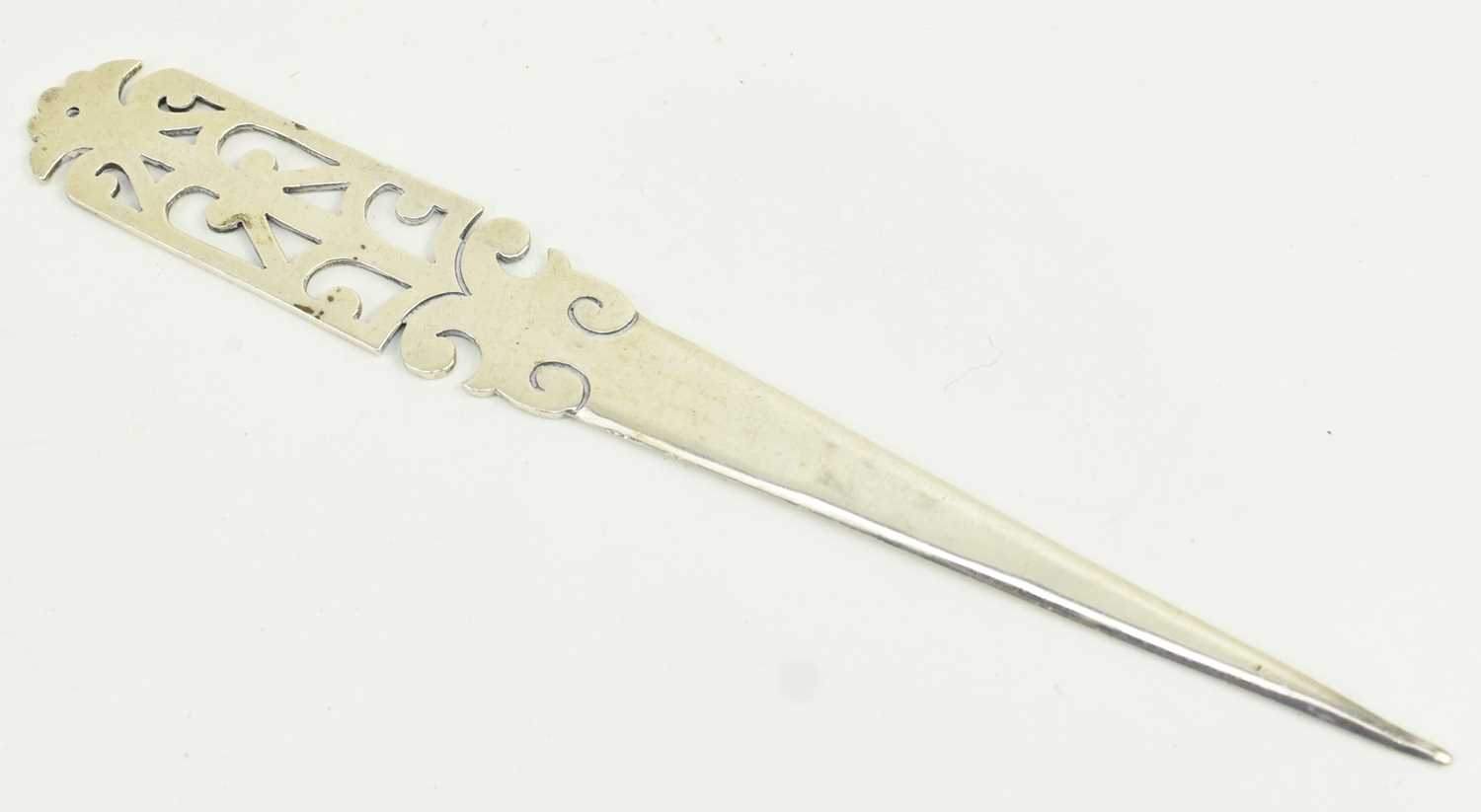 Lot 45 - A 20TH CENTURY MEXICAN 925 SILVER LETTER OPENER