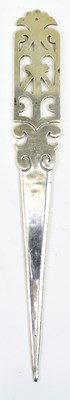 Lot 45 - A 20TH CENTURY MEXICAN 925 SILVER LETTER OPENER