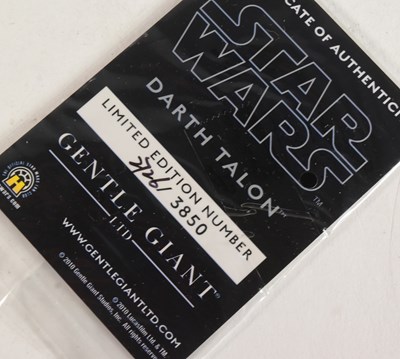 Lot 230 - STAR WARS - GENTLE GIANT - LIMITED EDITION COLLECTIBLE MINI BUST