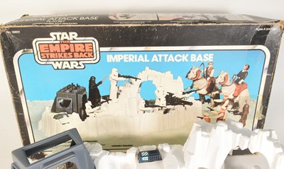 Lot 25 - STAR WARS - VINTAGE KENNER 'IMPERIAL ATTACK BASE' PLAYSET