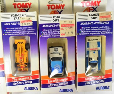 Lot 123 - SLOT CAR RACING - VINTAGE AURORA TOMY AFX SLOT CARS & TRACK