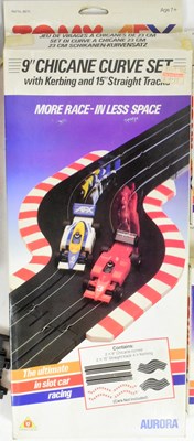 Lot 123 - SLOT CAR RACING - VINTAGE AURORA TOMY AFX SLOT CARS & TRACK