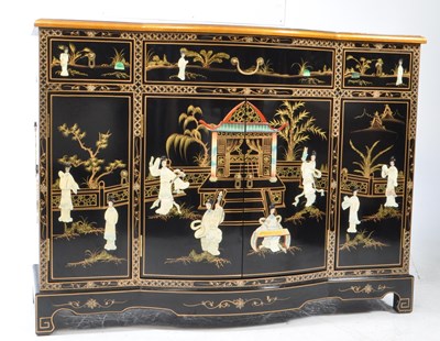Lot 708 - CONTEMPORARY CHINOISERIE LACQUER & GILT SIDEBOARD