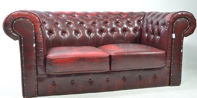 Lot 727 - TWO SEATER CHESTERFIELD OXBLOOD LEATHER CHESTERFIELD SOFA SETTEE