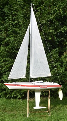 Lot 17 - RC MODELS - ROBBE RC RADIO CONTROL MODEL SAILING YACHT