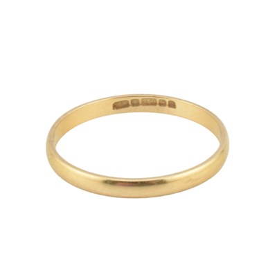 Lot 381 - HALLMARKED 18CT GOLD BAND RING