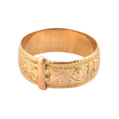 Lot 339 - EDWARDIAN HALLMARKED 18CT GOLD BUCKLE BAND RING