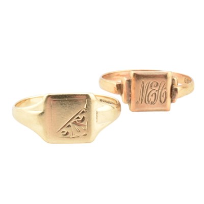 Lot 392 - TWO HALLMARKED 9CT GOLD GENTLEMANS SIGNET RING
