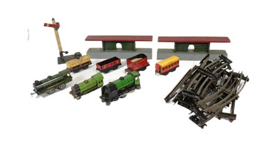 Lot 243 - MODEL RAILWAY - COLLECTION OF O GAUGE LOCOMOTIVES & ROLLING STOCK