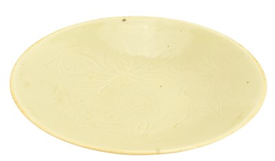 Lot 90 - NORTHERN SONG DYNASTY DINGYAO "LOTUS" CHARGER PLATE 北宋定窑莲花