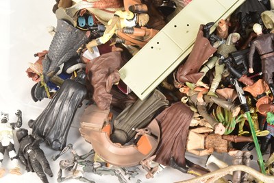 Lot 39 - STAR WARS - COLLECTION OF HASBRO / KENNER ACTION FIGURES