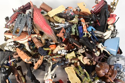 Lot 39 - STAR WARS - COLLECTION OF HASBRO / KENNER ACTION FIGURES
