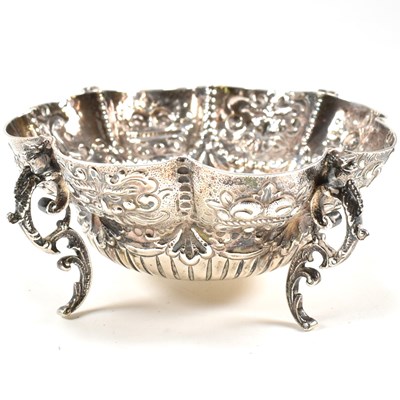 Lot 63 - VICTORIAN 19TH CENTURY HALLMARKED SILVER FOOTED BOWL