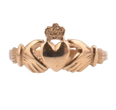 Lot 263 - HALLMARKED 9CT CLADDAGH RING