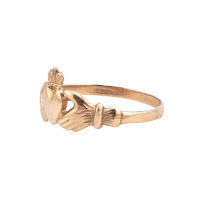 Lot 263 - HALLMARKED 9CT CLADDAGH RING