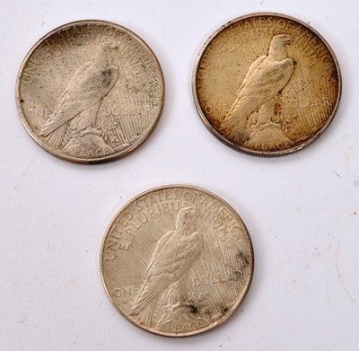 Lot 513 - THREE USA PEACE DOLLAR COINS