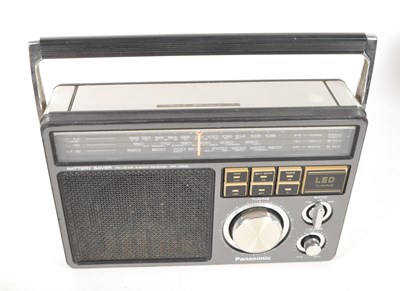 Lot 404 - ROBERTS / GRUNDIG / PANASOIC - PORTABLE 20TH CENTURY FM TUNER RADIOS