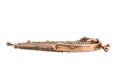Lot 55 - EARLY 20TH CENTURY 9CT GOLD MESH CHAIN PURSE