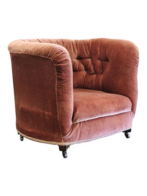 Lot 786 - EARLY 20TH CENTURY BUTTON-BACKED TUB CHAIR