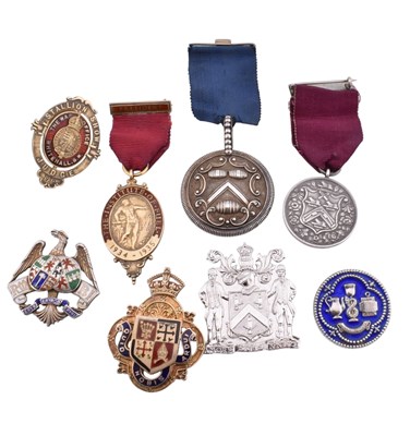 Lot 84 - A COLLECTION OF SILVER & METAL JEWELS BADGES & MEDALS