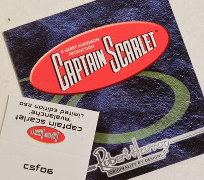 Lot 517 - CAPTAIN SCARLET – GERRY ANDERSON – ROBERT HARROP FIGURINE / STATUE