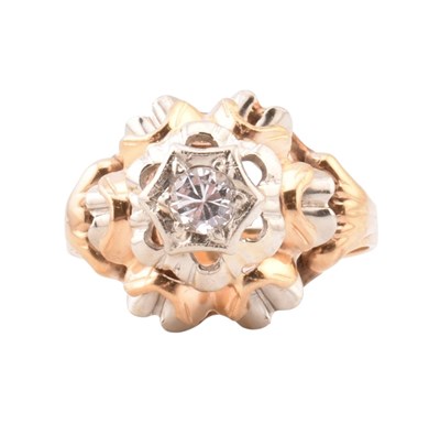 Lot 123 - 18CT BI-COLOUR GOLD & DIAMOND RING
