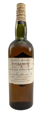 Lot 181 - JAMES BUCHANAN SPECIAL BLEN 'BLACK & WHITE' CHOISE OLD SCOTCH WHISKY