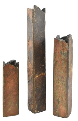 Lot 601 - SET OF THREE 20TH CENTURY SLATE GRADUATING VASES
