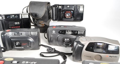 Lot 353 - MINOLTA - COLLECTION OF 35MM COMPACT CAMERAS