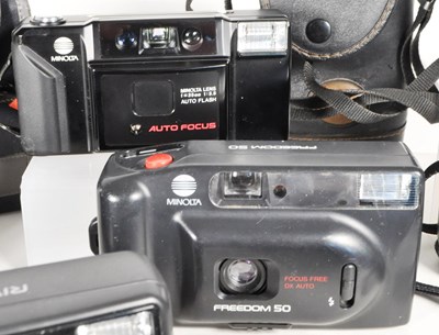 Lot 353 - MINOLTA - COLLECTION OF 35MM COMPACT CAMERAS