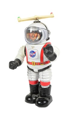 Lot 500 - TINPLATE TOYS - JAPANESE MARX TOYS 1960s ASTRONAUT ROBOT