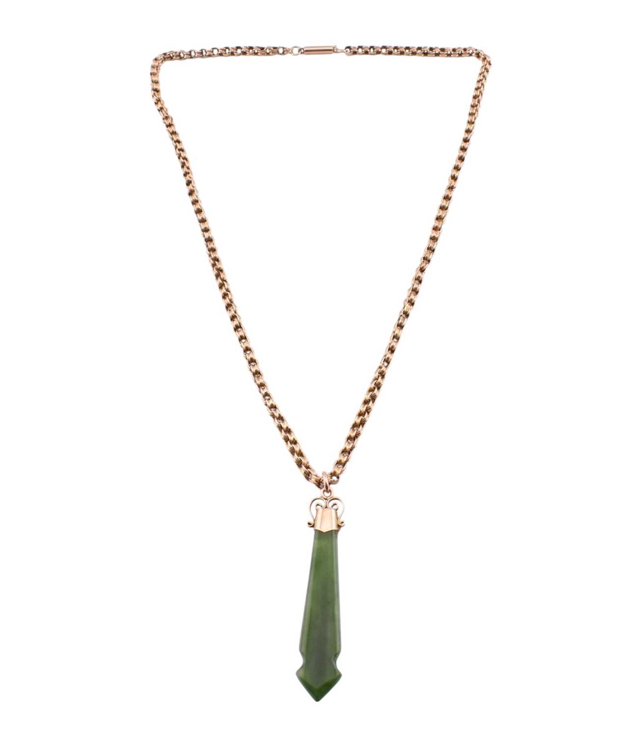 Lot 129 - 9CT GOLD & NEPHRITE JADE PENDANT NECKLACE