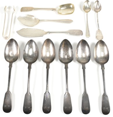 Lot 101 - SIX VICTORIAN HALLMARKED SILVER SPOONS & OTHER SILVERWARE