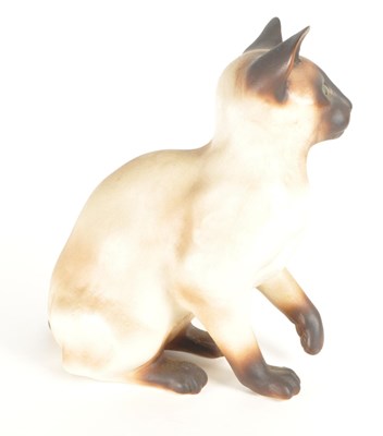 Lot 139 - MIKE HINTON - 2001 CONTEMPORARY POTTERY CAT SCULPTURE