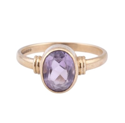 Lot 174 - HALLMARKED 9CT GOLD & AMETHYST SOLITAIRE RING