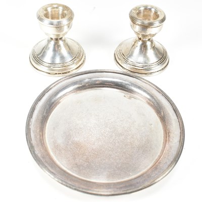 Lot 77 - HALLMARKED SILVER CARD TRAY T/W PAIR OF STUB SILVER CANDLESTICKS