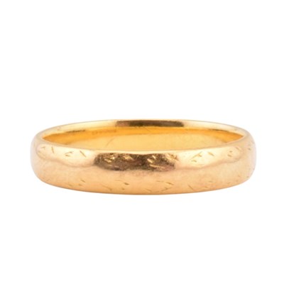 Lot 180 - HALLMARKED 22CT GOLD BAND RING