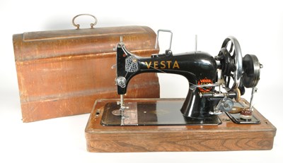 Lot 285 - VESTA - MID CENTURY SEWING MACHINE